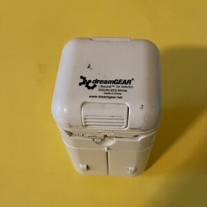 DreamGear iSound 4X DGUN-223 Portable speaker w 3.5mm audio connector